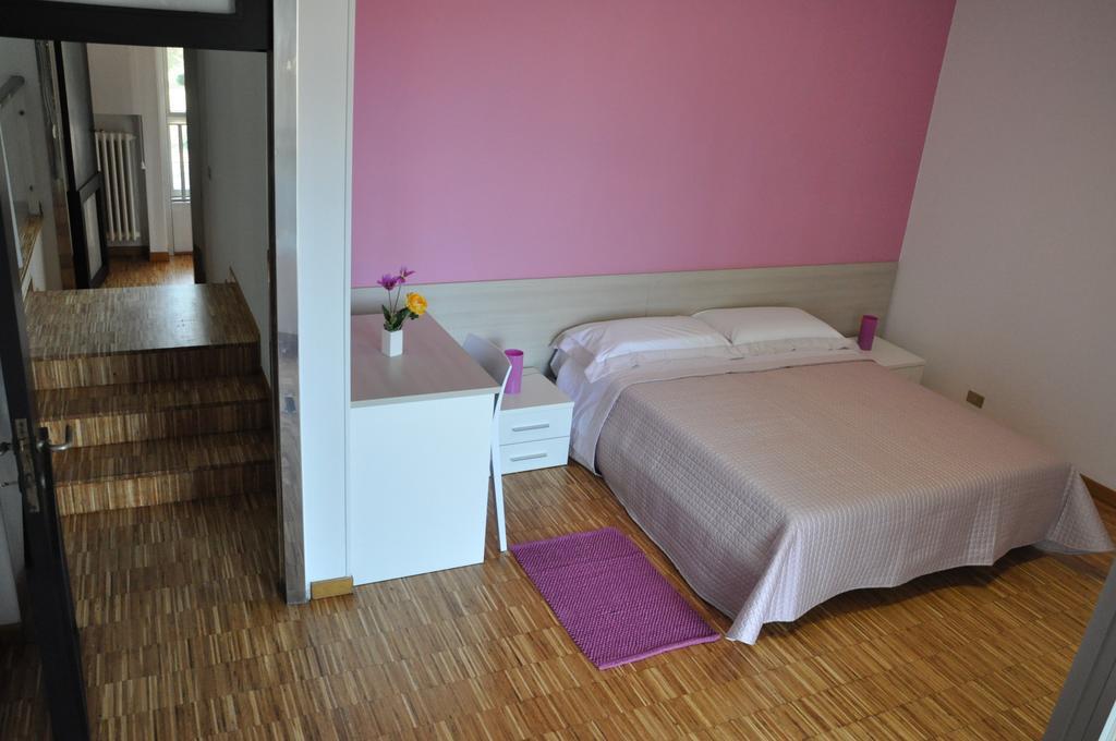 B&B Dos Almas Bari Bagian luar foto