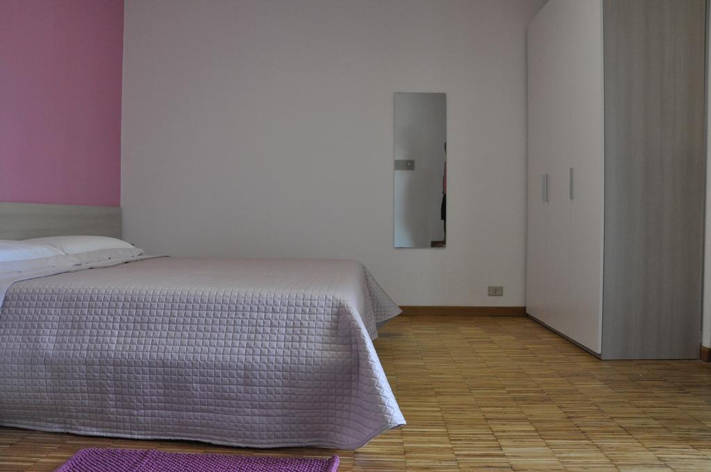 B&B Dos Almas Bari Bagian luar foto
