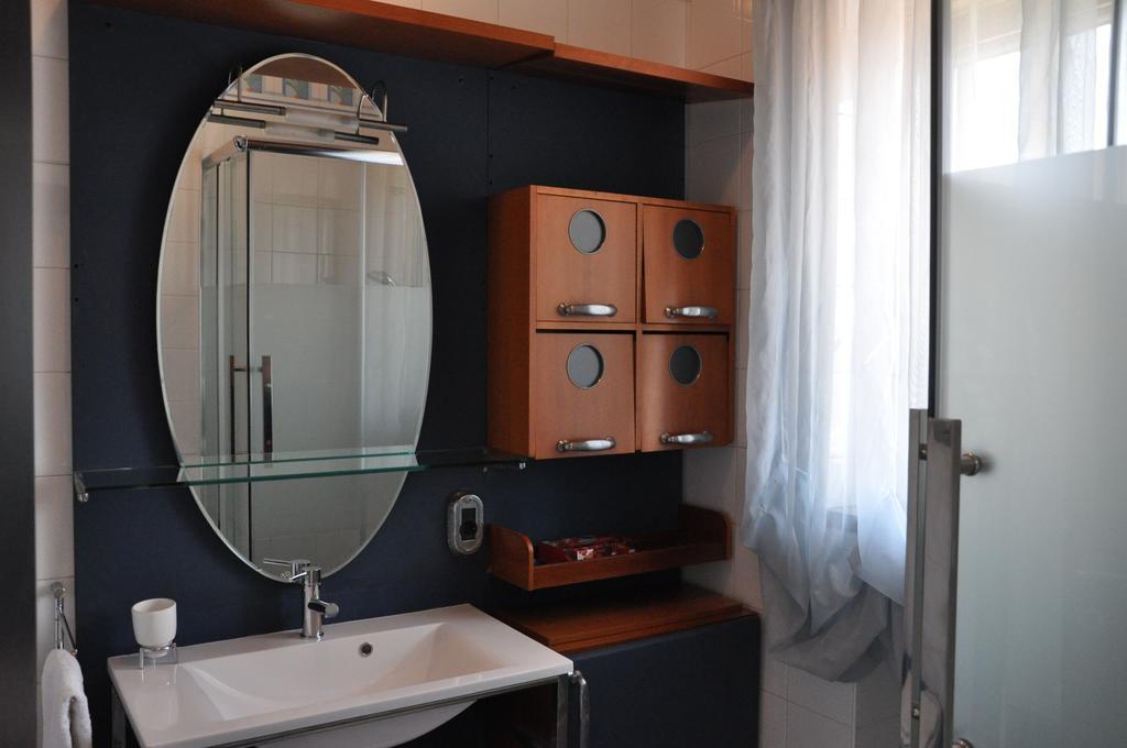B&B Dos Almas Bari Bagian luar foto