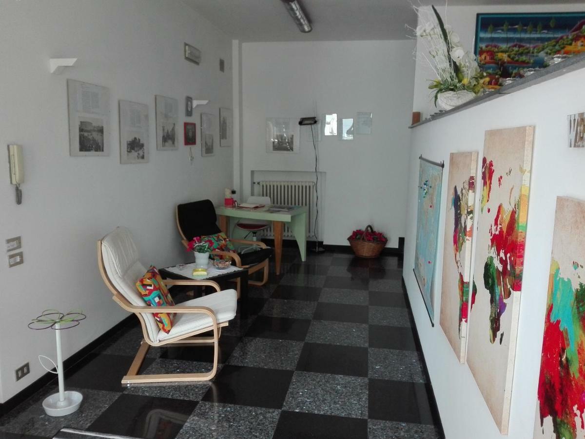 B&B Dos Almas Bari Bagian luar foto