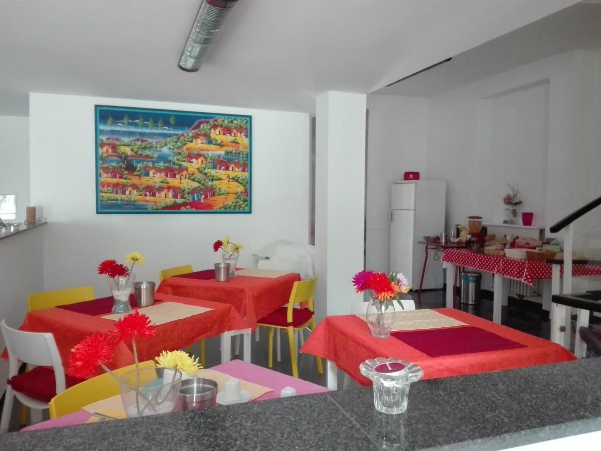 B&B Dos Almas Bari Bagian luar foto